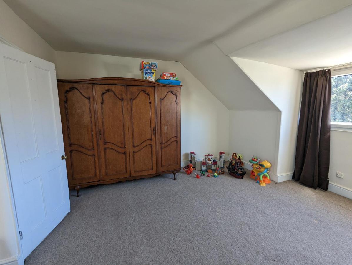 Feriehus 5 Bed Terraced Family + Parking *