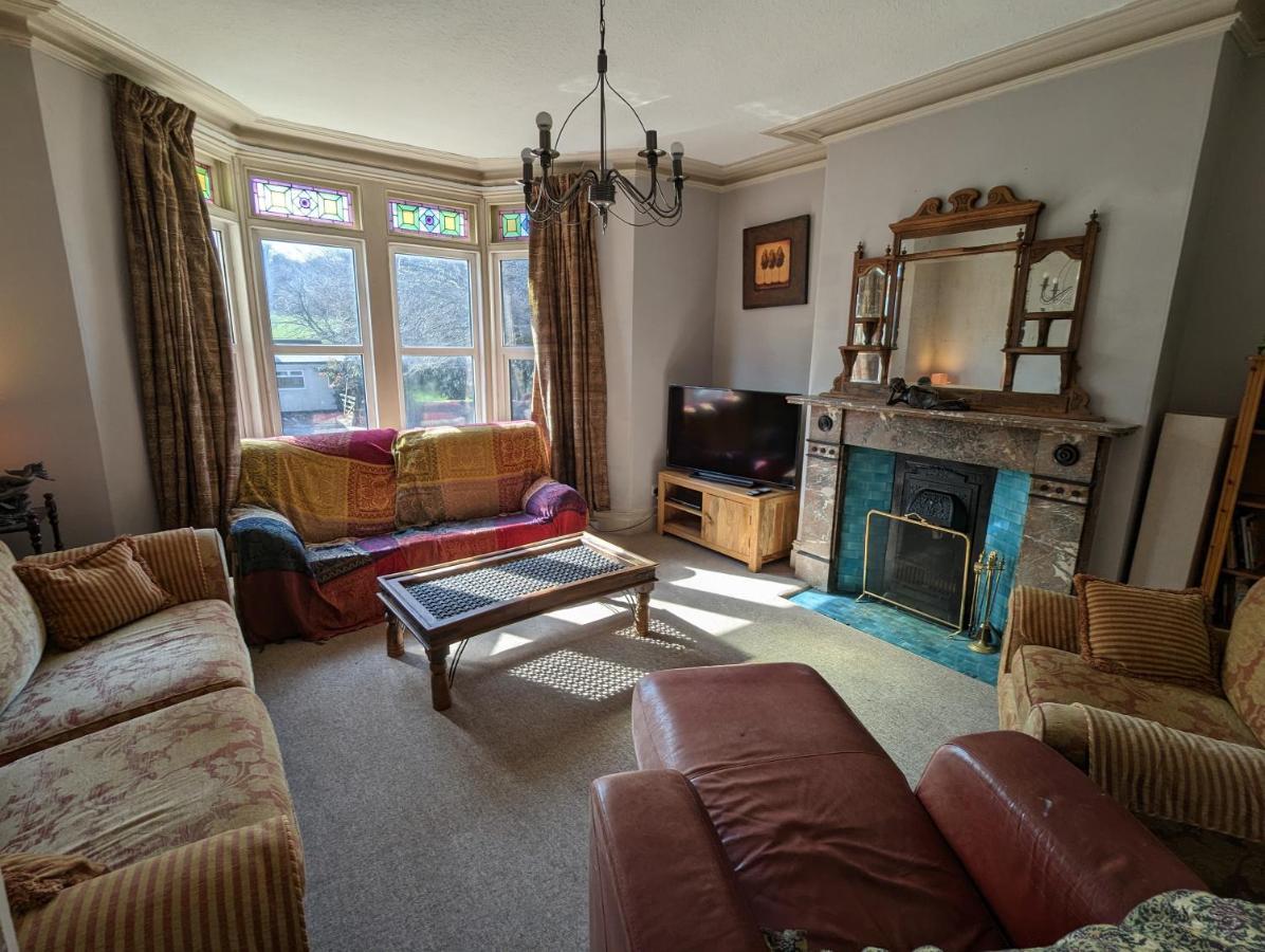 5 Bed Terraced Family + Parking Feriehus Bristol